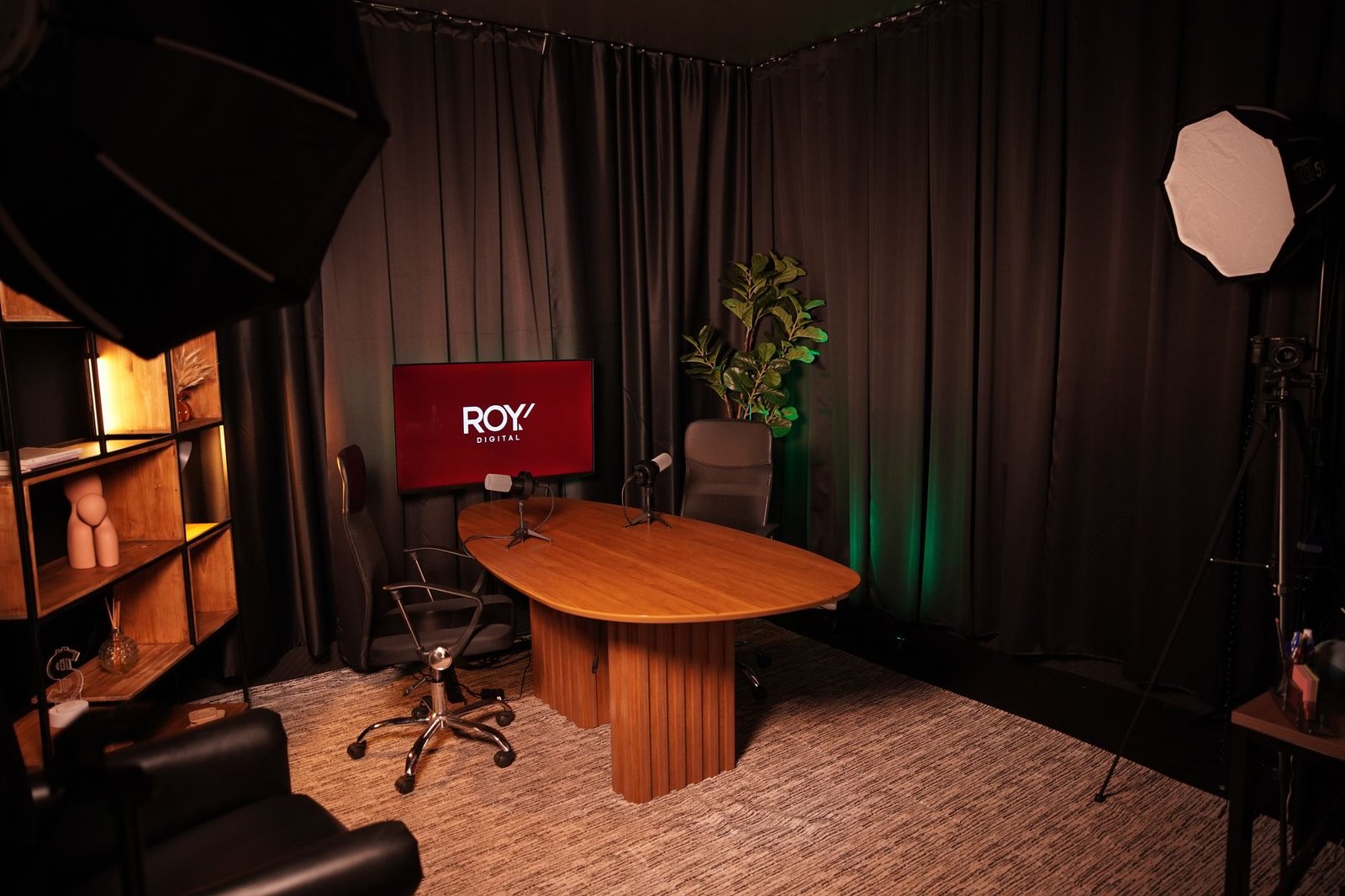 Equipe Roy em produção
